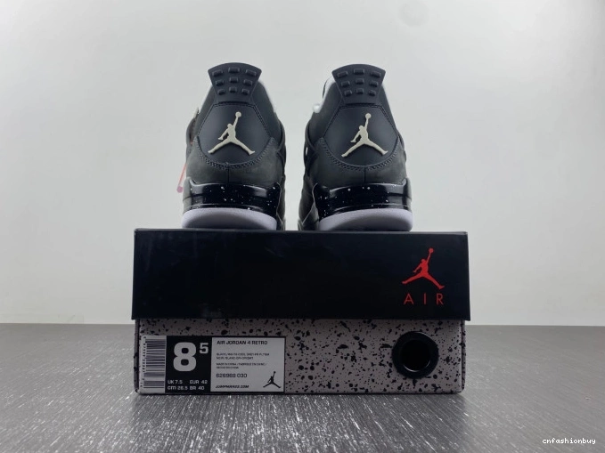 4 626969-030 Fear Jordan (2013) Pack Retro 0918